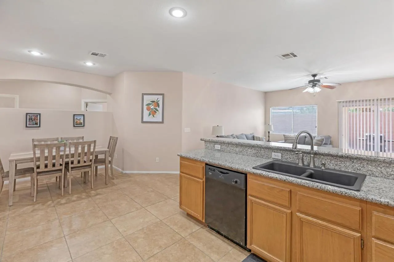 Beautiful Spacious Single Story Vegas Home Las Vegas Holiday home