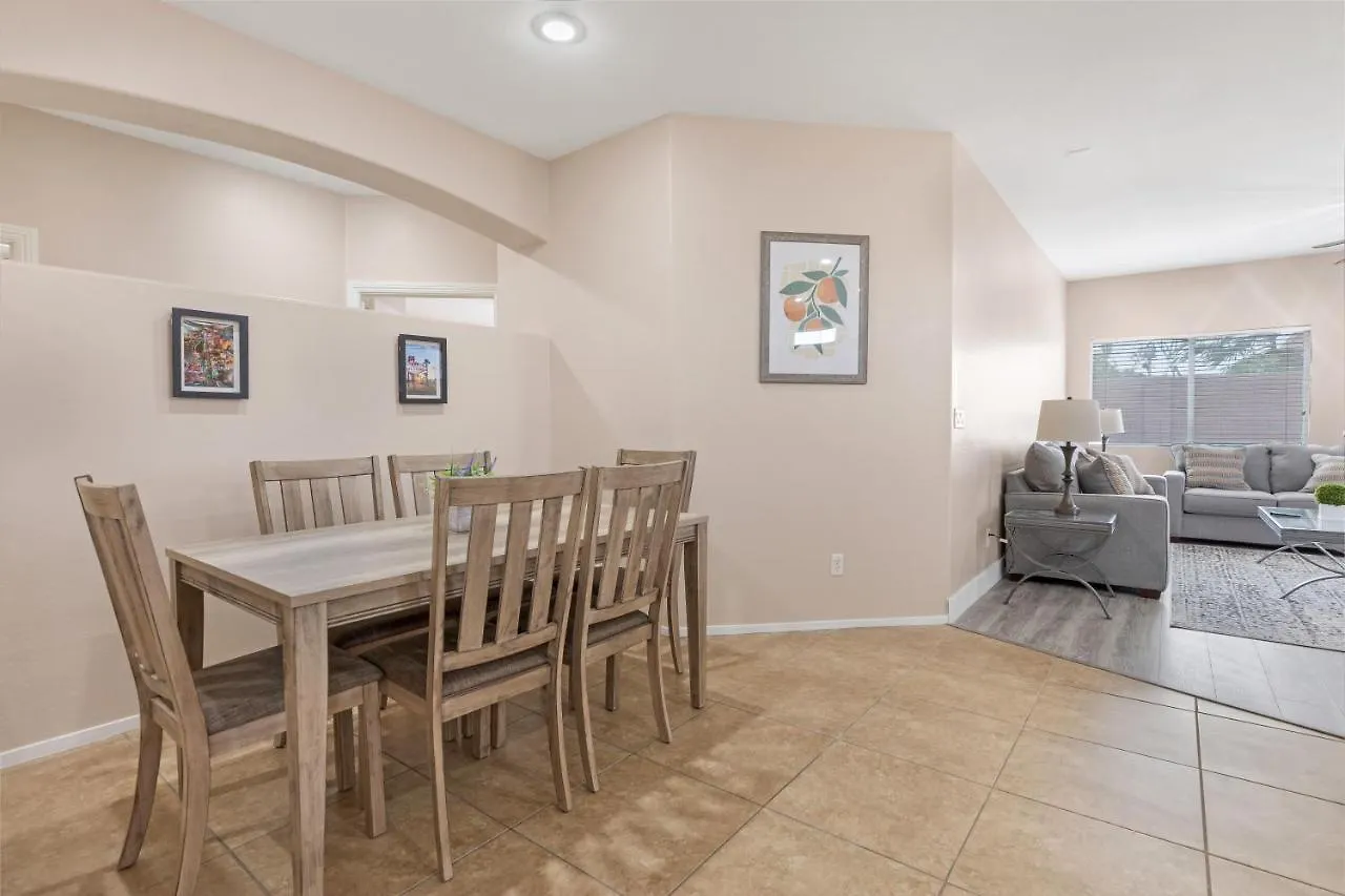 Beautiful Spacious Single Story Vegas Home Las Vegas United States